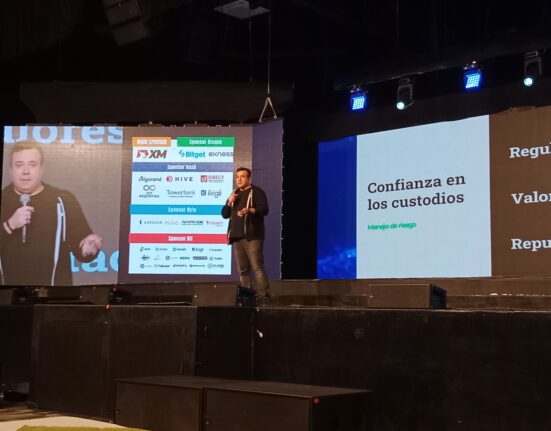 Como masificar el uso de las criptos Blockchain Summit 2204 Notabene