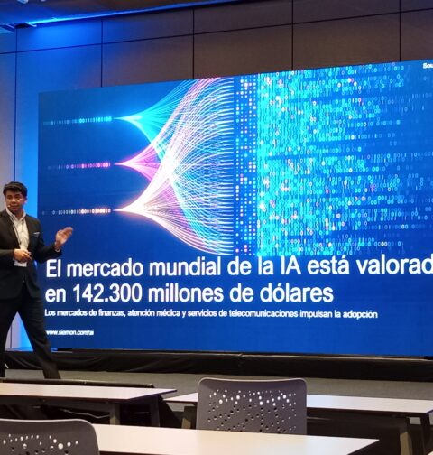 Cristian Ramirez gerente de recursos tecnicos para LATAM The Siemon Company ICT Summit 2024