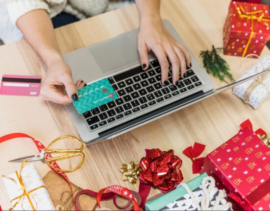 Compras navideñas en canales online